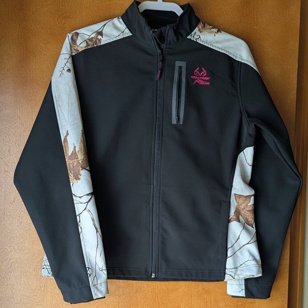 Realtree Women's Size M Black and White Camo jacket